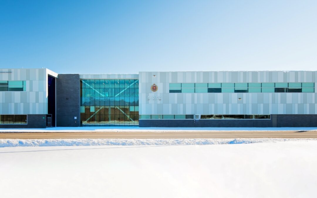 Polyvalent building on Portail Constructo