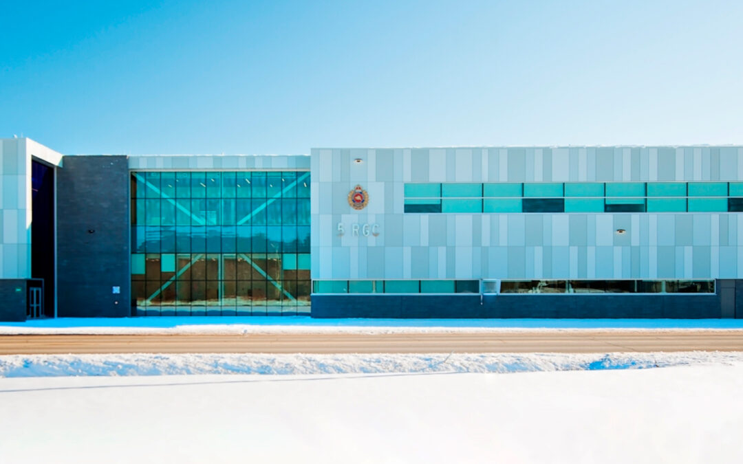 Highlighting the polyvalent building in Valcartier on the Government of Canada website